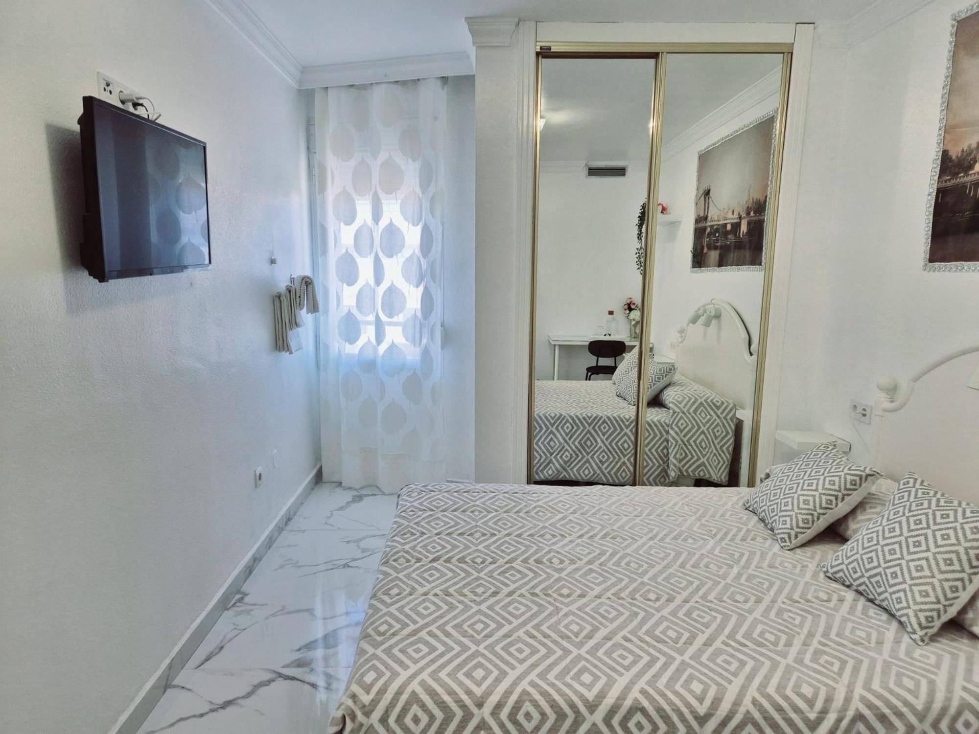 Habitaciones Torremolinos Habitación en casa particular *